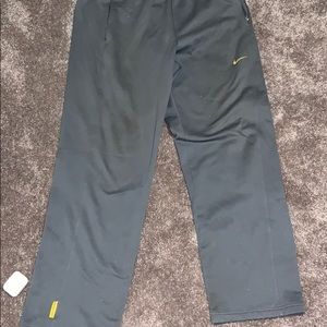 Men’s Nike therma sweatpants